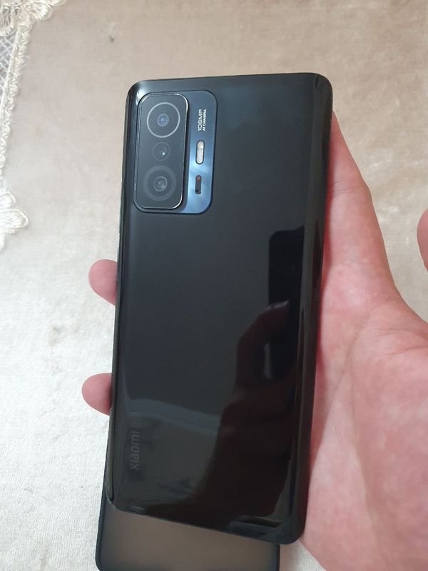 Xiaomi MI 11T 12/256GB 5G Black Flagman Igravoy Sastayani Otlichni Zor