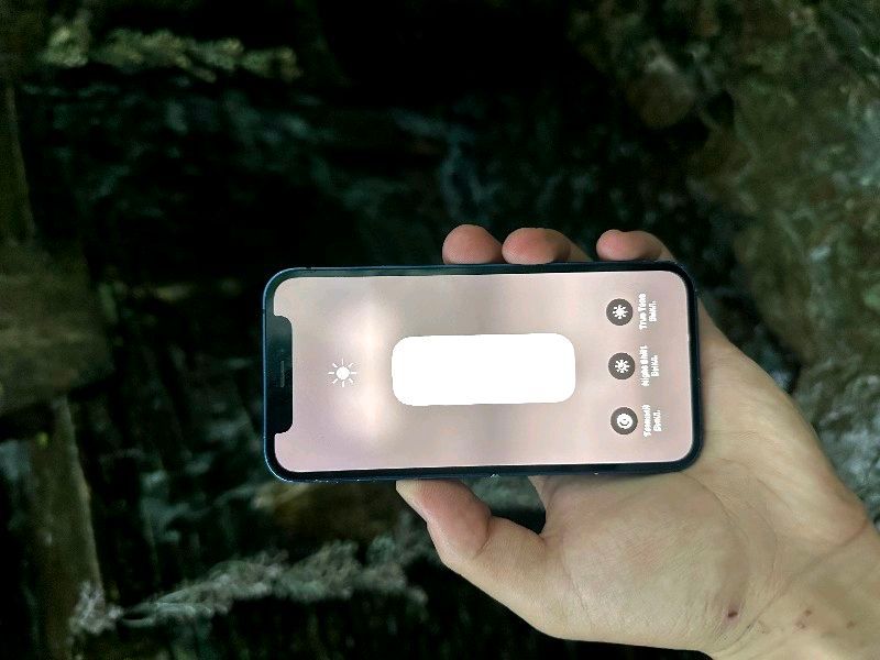 Iphone 12mini ochilmagan