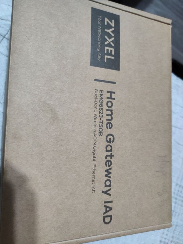 Продам WI-FI роутер zyxel emg5523-t50b Продам WI-FI роутер zyxel emg5523-t50b