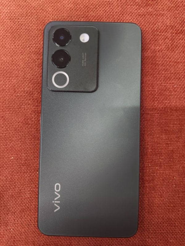 Vivo v29e yaqinda olingan