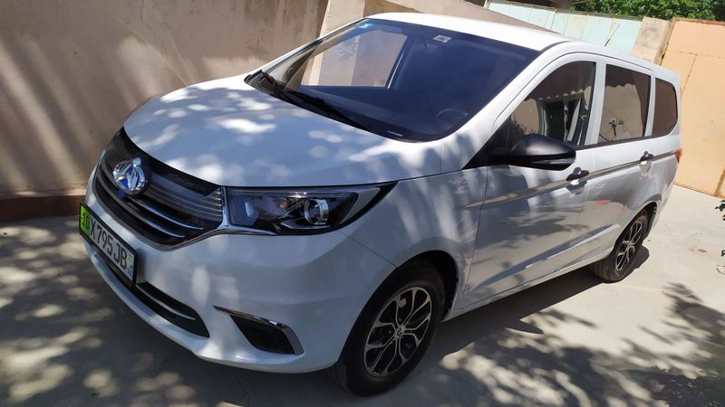 Чанган а600 электромобил Чанган а600 электромобил