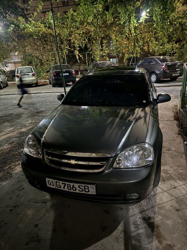 Lasetti 1.6 Sotiladi