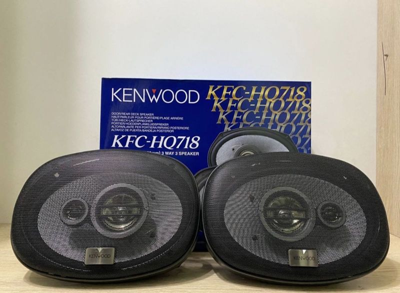 Kenwood 320W HQ 718 kalonka sotiladi yangi