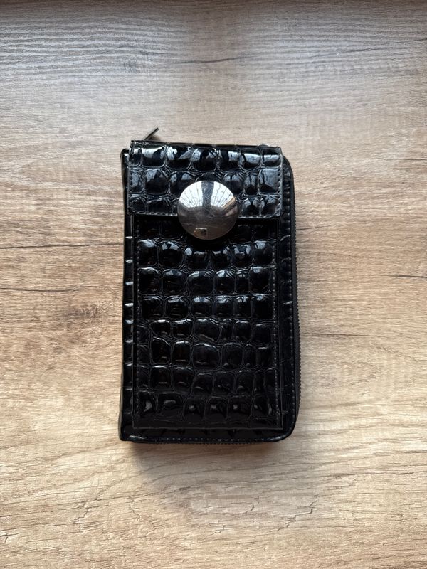 Кошелёк за 50000 сум.