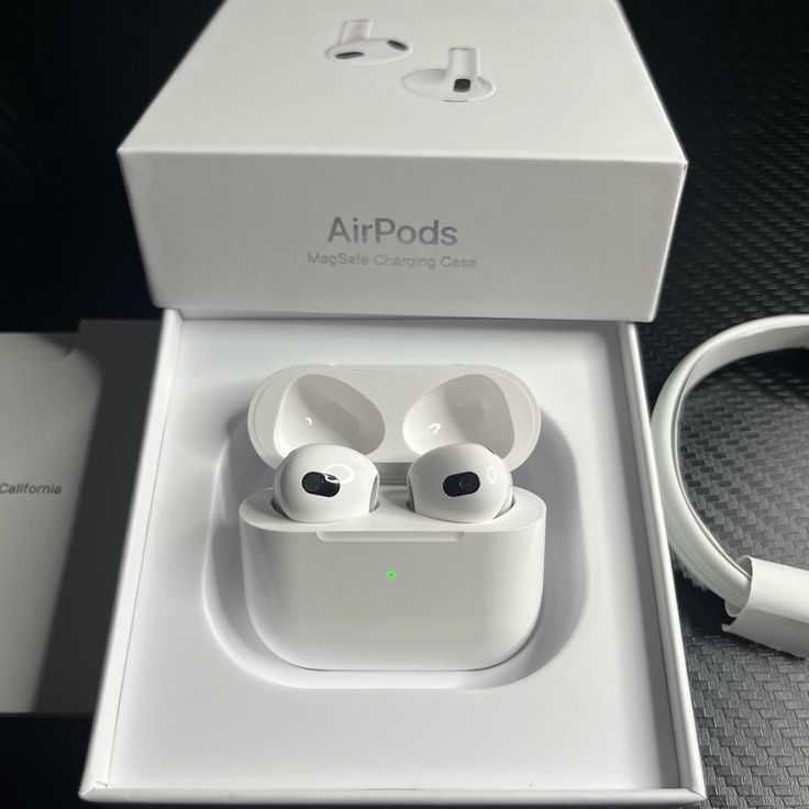 AirPods 3 - беспроводные наушники нового поколения