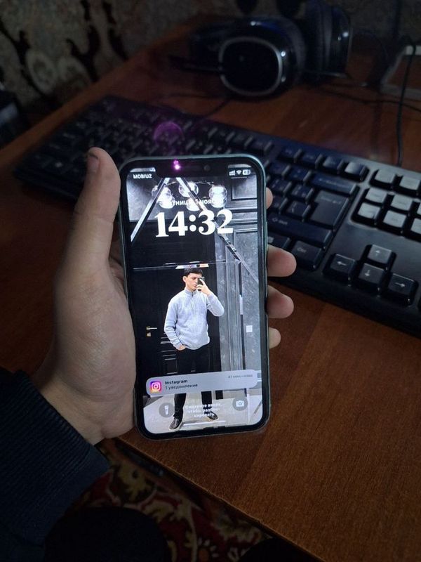 Iphone 11 с гарантие