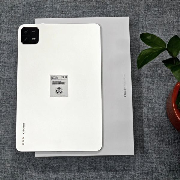Xiaomi Mi pad 6 в идеальном состоянии Xiaomi Mi pad 6 в идеальном состоянии
