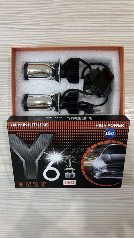 Y6 Mini Led lampa