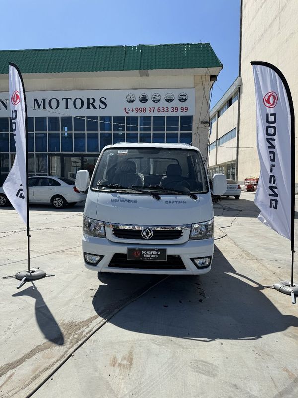 Dongfeng Kaptain W madeli Dongfeng Kaptain W madeli