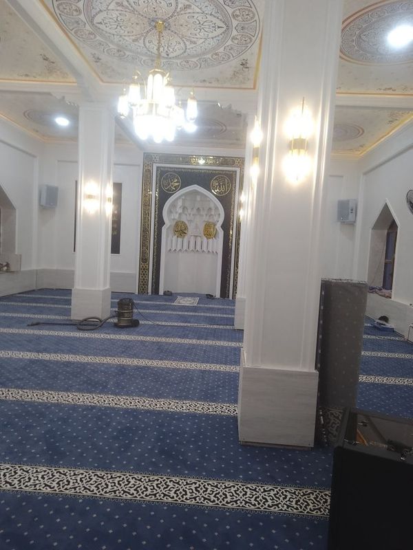 Eliktirik santehniklik xizmatlarini qilaman uchurchik quyaman lustira Eliktirik santehniklik xizmatlarini qilaman uchurchik quyaman lustira