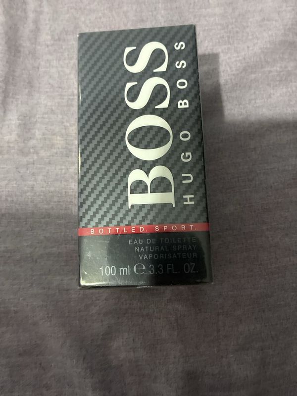 Hugo boss 100ml для подарка в упаковке Hugo boss 100ml для подарка в упаковке