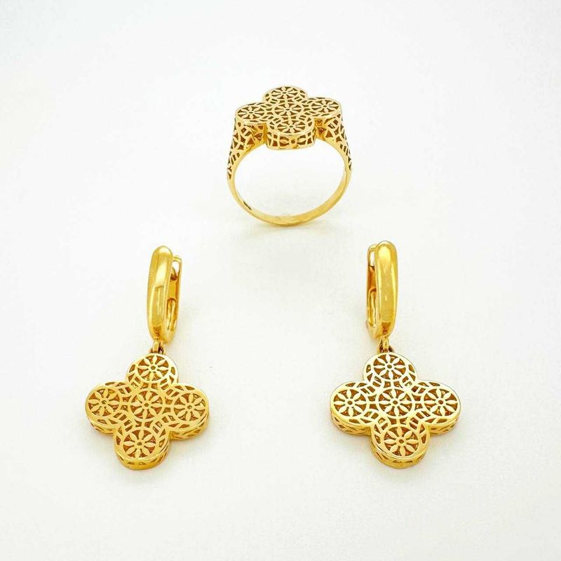 Золотой комплект в стиле Van Cleef & Arpels Золотой комплект в стиле Van Cleef & Arpels