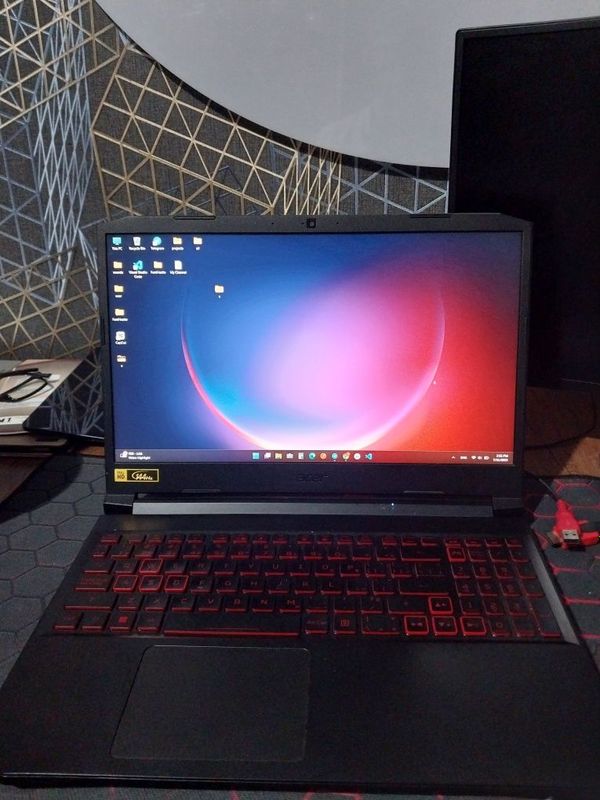 Acer Nitro Core i5 Acer Nitro Core i5