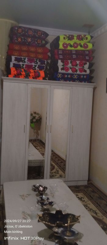 2ta divan va Shkaf sotiladi
