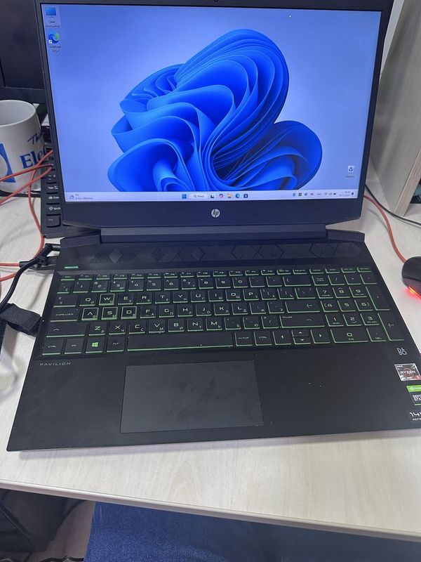 Продам HP Pavilion Gaming Laptop 15-ec1xxx