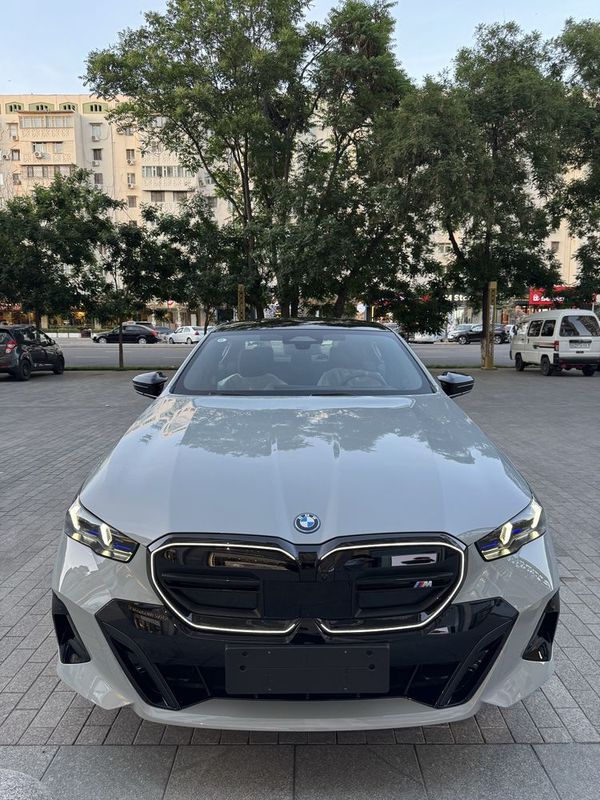 BMW I5 M60 made in Germany новая в наличии BMW I5 M60 made in Germany новая в наличии