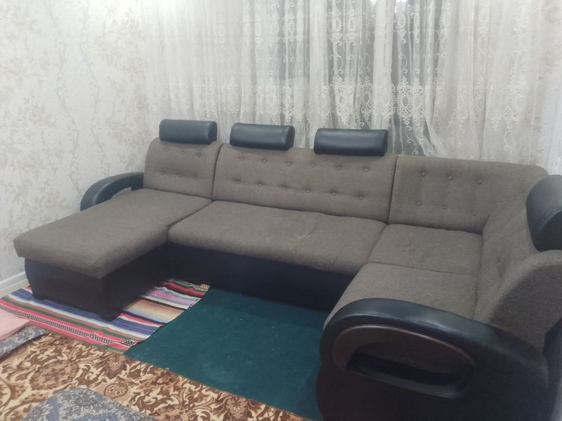 Диван сотилади холати яхши