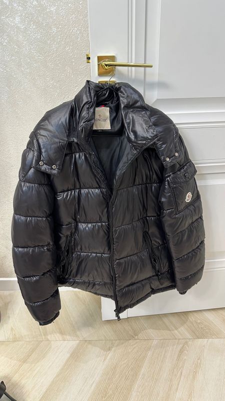 Зимняя Куртка Moncler Зимняя Куртка Moncler