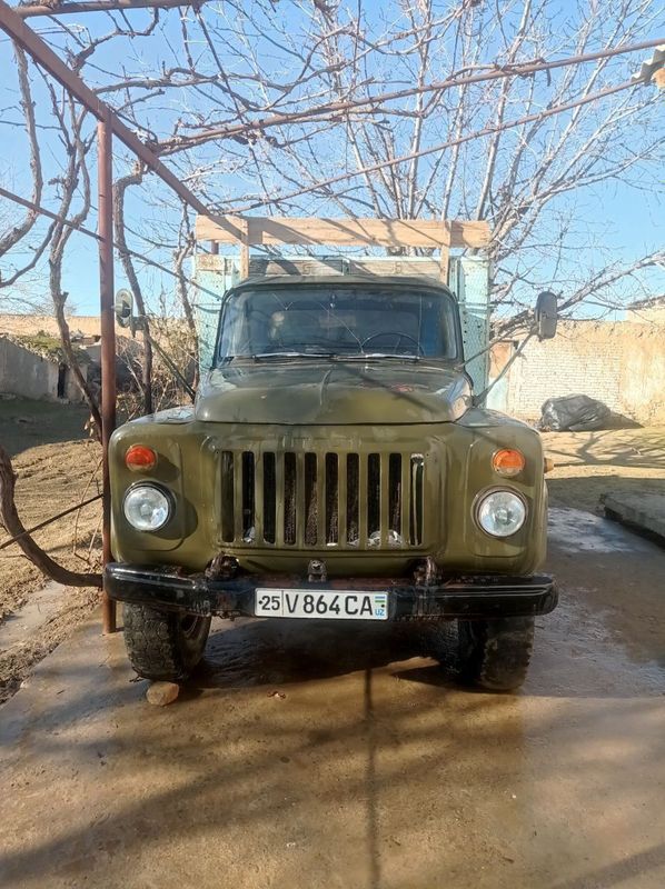 Gaz 53 sotiladi Jizzaxda