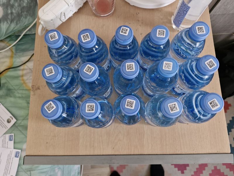 Вода 16 штук, продаю оптом Вода 16 штук, продаю оптом
