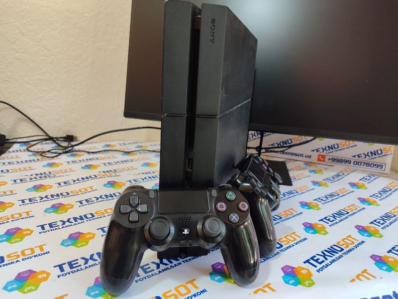 Продается игровая приставка Playstation 4 Fat Продается игровая приставка Playstation 4 Fat