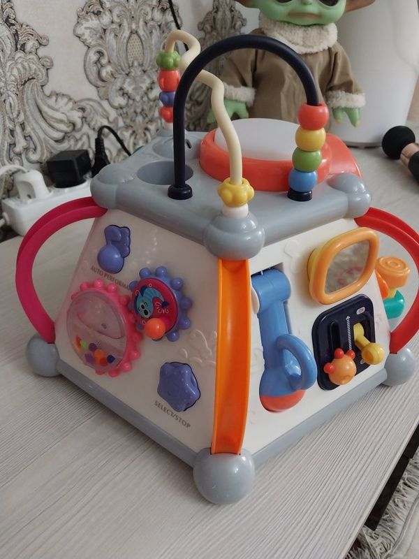 Игрушка, погремушка. Бизи куб Игрушка, погремушка. Бизи куб