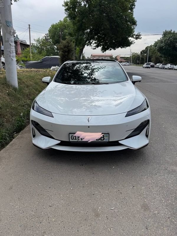 Changan Deepal SL03 2023 (EV), пробег 37000 км. Changan Deepal SL03 2023 (EV), пробег 37000 км.