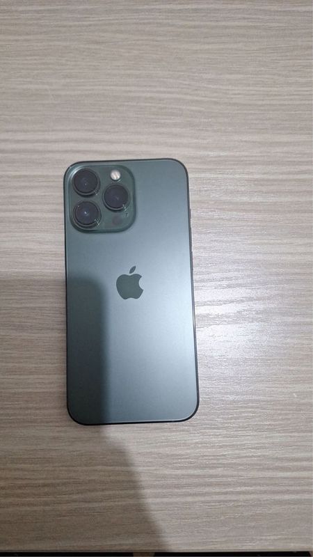 Iphone 13 pro Ideal xolati Usta kormagan Tozza