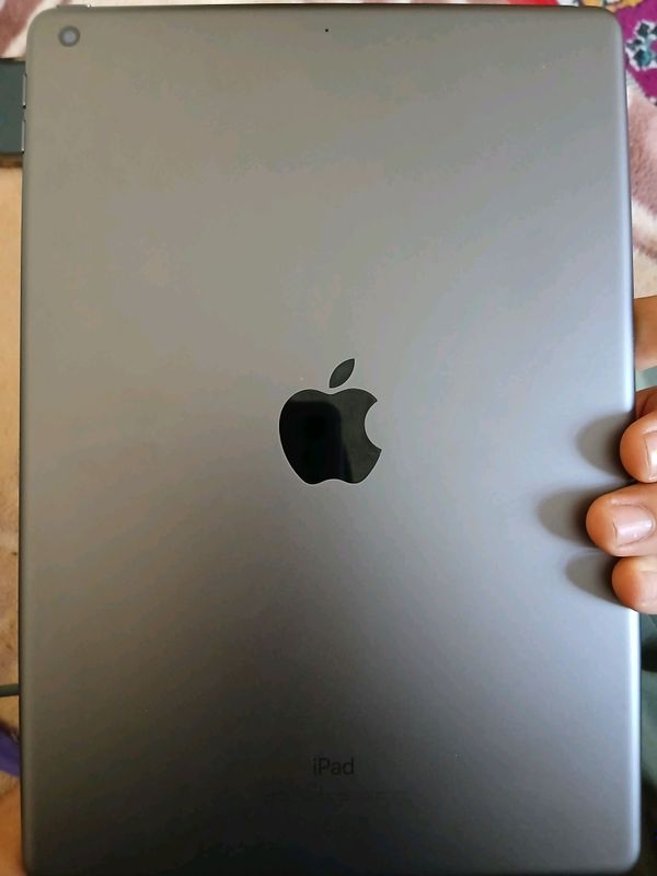 Ipad 7 (2019) Ipad 7 (2019)