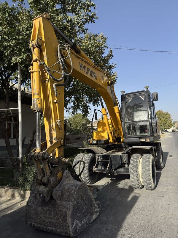 Ekskavator 1400 sotiladi Ekskavator 1400 sotiladi