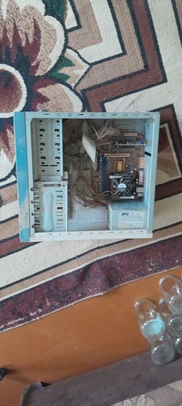 Kampiyutr sistema blok televizr tunir dvd rom klavish kseryakopiya Kampiyutr sistema blok televizr tunir dvd rom klavish kseryakopiya
