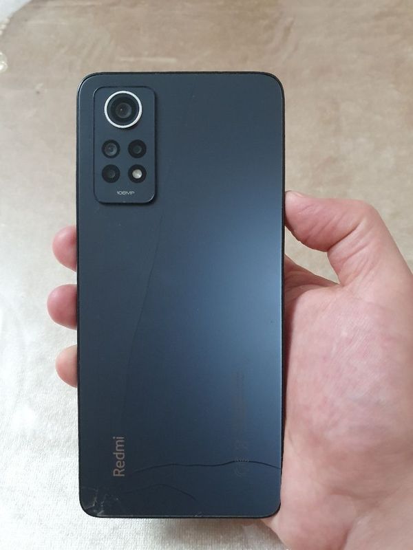 Srochna sotiladi Xiaomi Redmi Note 12 Pro 8+4/256Gb Black Flagman Srochna sotiladi Xiaomi Redmi Note 12 Pro 8+4/256Gb Black Flagman