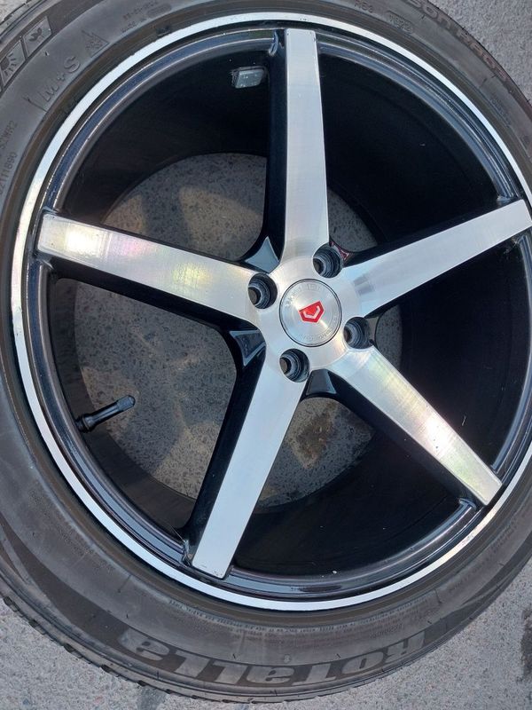 17 R Vossen diska balon Onix tushadi 17 R Vossen diska balon Onix tushadi