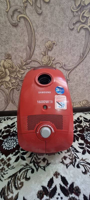 Пылесос SAMSUNG корейский оригинал 1600 W Пылесос SAMSUNG корейский оригинал 1600 W