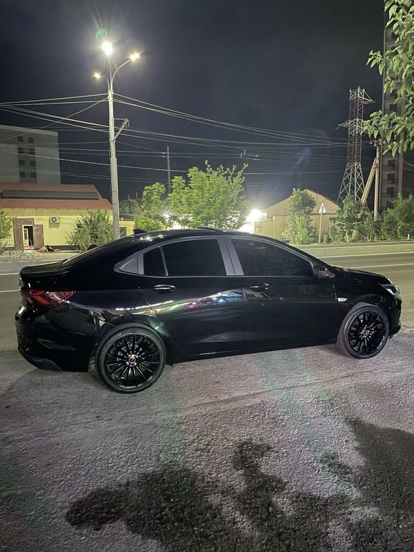 R18 vossen 225/40 R18 vossen 225/40