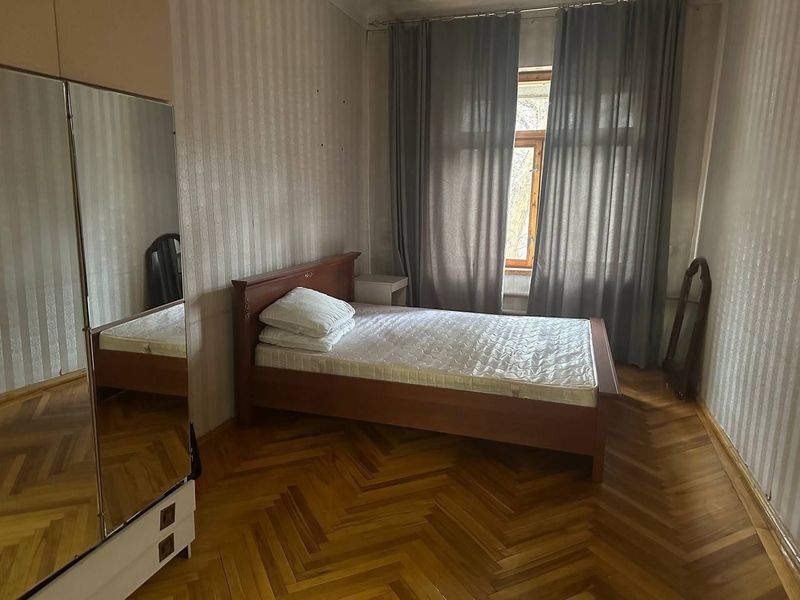 Продается & квартира 3/2/3 Чехова, Метро Ойбек, Госпитальный kvartira Продается & квартира 3/2/3 Чехова, Метро Ойбек, Госпитальный kvartira