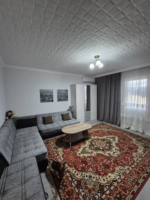 3/4/9. Спутник-4 (Сергели). Квартира 72 м². Дом панельный. Метро 500 м