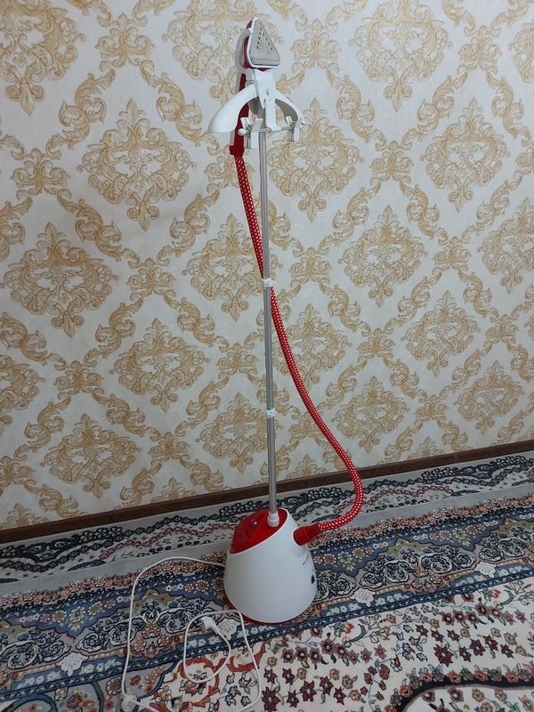 Утюк прадаётся, срочно, хорошие состояние