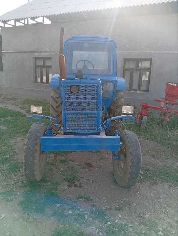 Трактор Беларус МТЗ 80