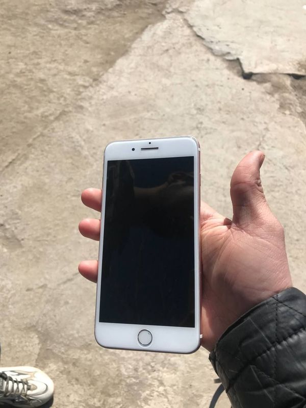 Oyfon 7+ 32 gb satiladi srochni Oyfon 7+ 32 gb satiladi srochni