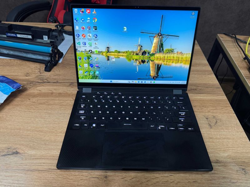 Asus Rog Flow X13 GV302XA Asus Rog Flow X13 GV302XA