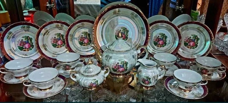 Винтажный чайный сервиз Мадонна Винтажный чайный сервиз Мадонна