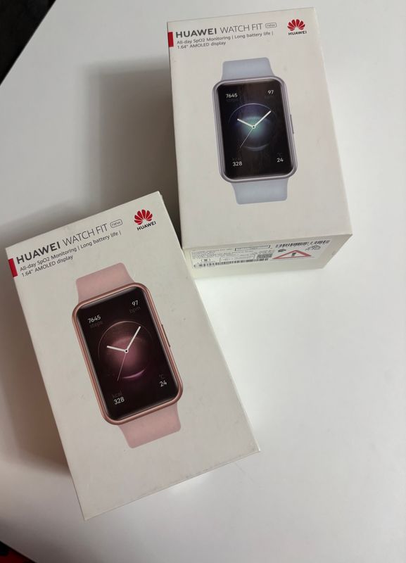Huawei watch fit model Tia-B09Sakura Pink and Blue Huawei watch fit model Tia-B09Sakura Pink and Blue