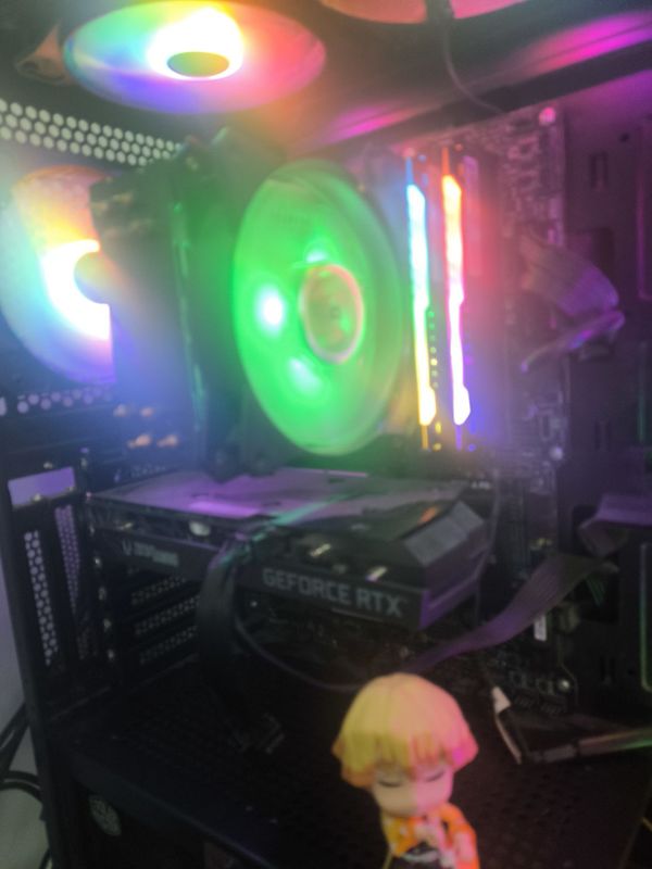 Core i7 10700 + Z590 + 32GB + RTX3060 12GB Core i7 10700 + Z590 + 32GB + RTX3060 12GB