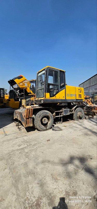 Экскаватор Hitachi Экскаватор Hitachi