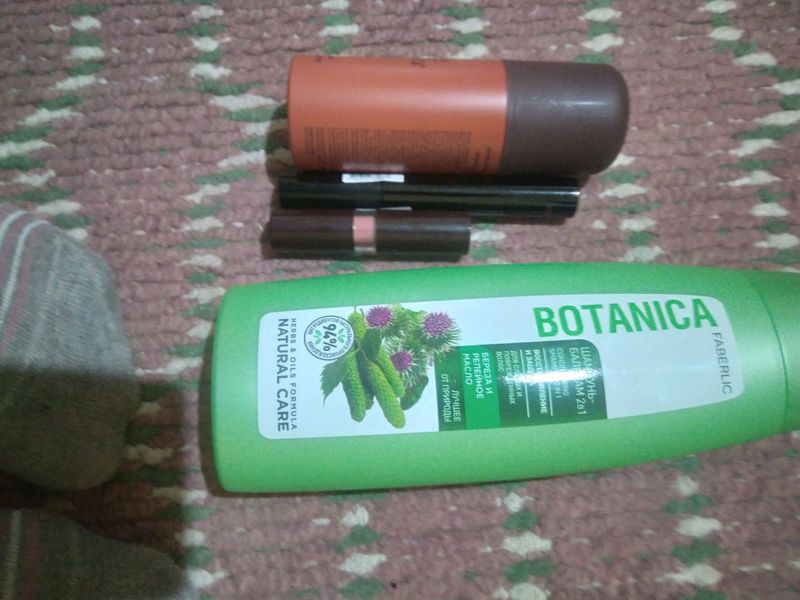 botanik shampun sochni ostiruvchi botanik shampun sochni ostiruvchi