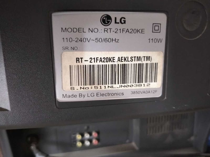 Телевизор LG RT-21FА20KE Flatron с подставкой