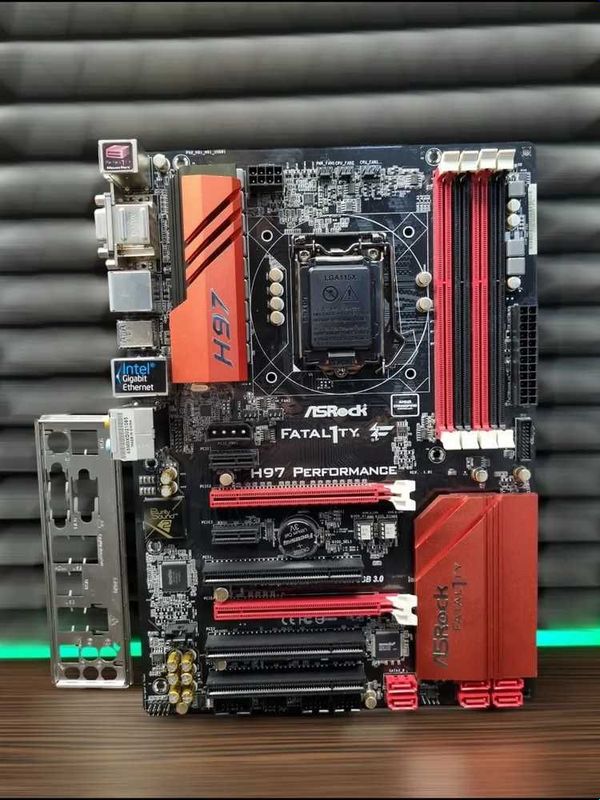 ASRock H97 Fatality Performance ddr3 1150 holati yangidek +Garantiya ASRock H97 Fatality Performance ddr3 1150 holati yangidek +Garantiya