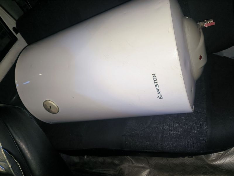 Ariston 80 litr 350 min Ariston 80 litr 350 min