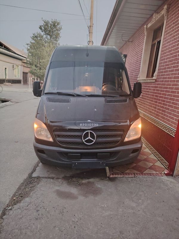 Mercedes Sprinter год 2013 год дизель 651 движок